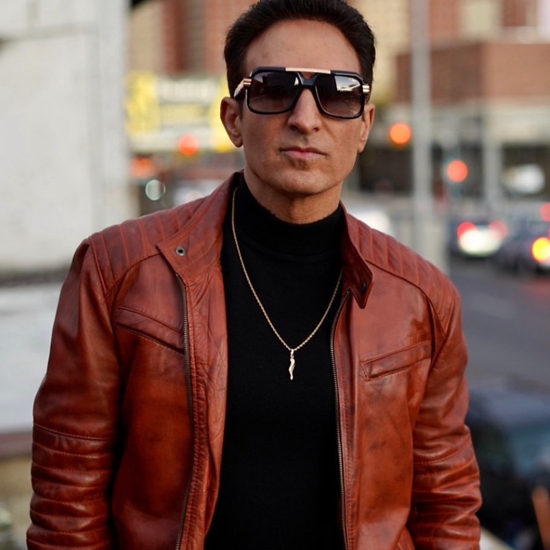William DeMeo